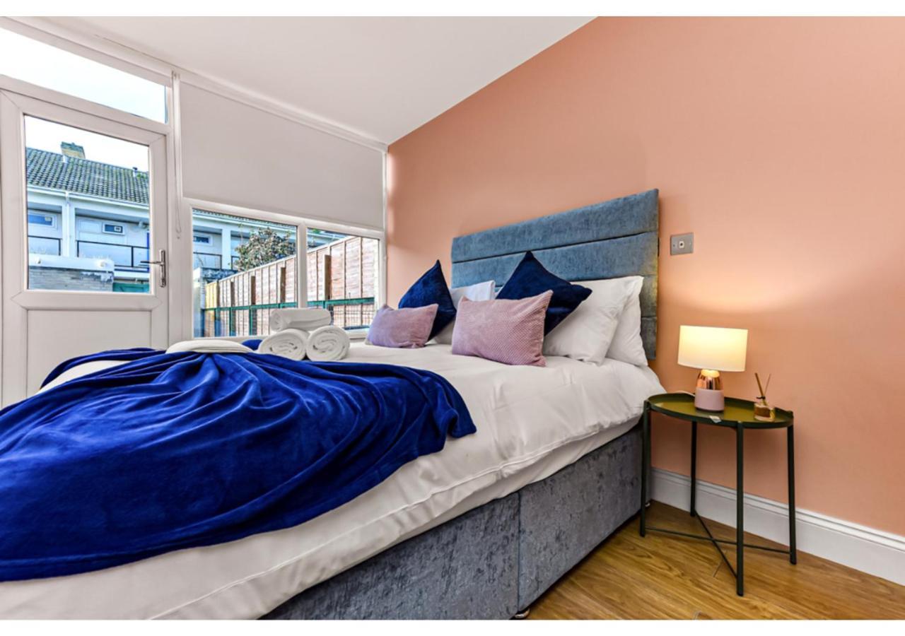 Stunning Family - Sleeps 11 Londra