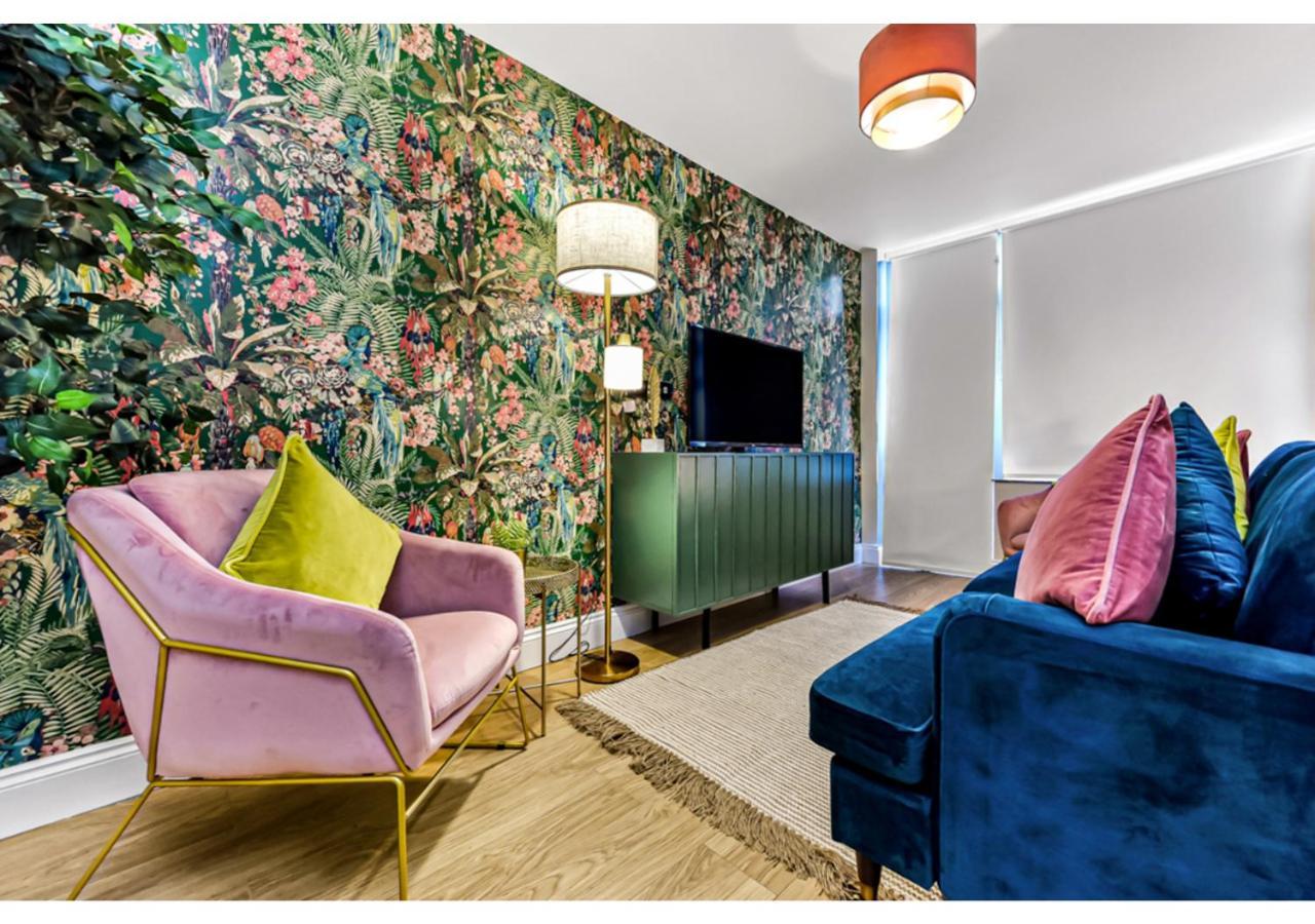 Stunning Family - Sleeps 11 * Londra